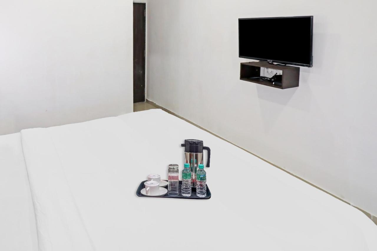 Hotel Gokul Solitaire, Surat Bhatha Luaran gambar