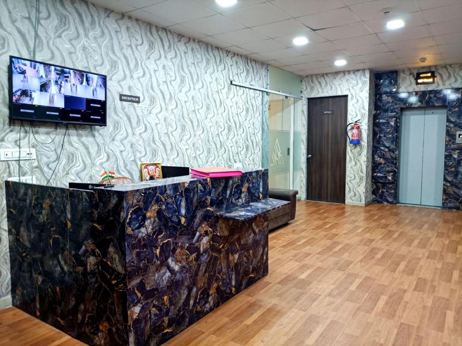 Hotel Gokul Solitaire, Surat Bhatha Luaran gambar